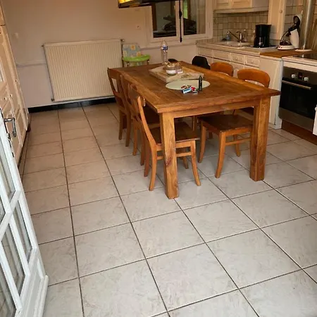 Сasa de vacaciones Maison 6 Personnes Avec Piscine Privée Saulchoy